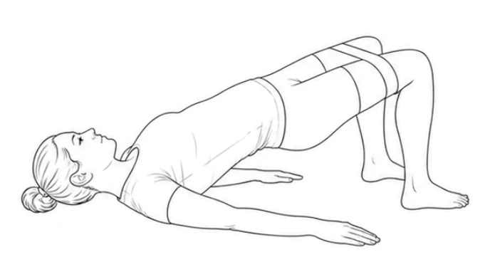 Bridge with elastic band – Press your feet into the floor and lift your hips. Keep your knees slightly apart and lift until your body forms a straight line from shoulders to knees. Lower your hips slowly again.